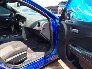 2019 Dodge Charger Scat Pack with VIN 2C3CDXGJ8KH588905, listed as a IAAI auction lot 42211811 with 50,298 mi miles and . Bid and sale history available at carsss.com. Image 5.