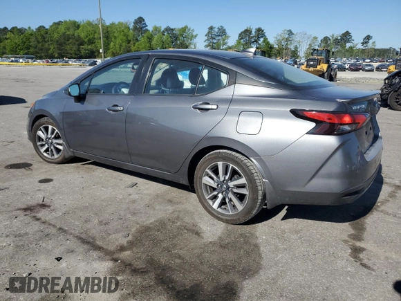 2020 Nissan Versa SV z VIN 3N1CN8EV3LL846358, wystawiony jako Copart lot #53649105 z przebiegiem 62 050 mil mil oraz Szkoda całkowita • Salvage title. Historia ofert i sprzedaży dostępna na DreamBid. Obrazek 2.