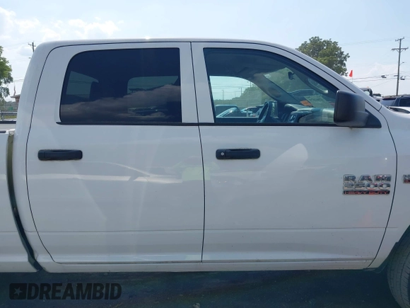 2017 Ram 2500 Tradesman с VIN 3C6TR5CT8HG698491, выставлен на аукционе IAAI как лот 42661073 с пробегом 163 421 миль миль и . История ставок и продаж доступна на DreamBid. Изображение 13.