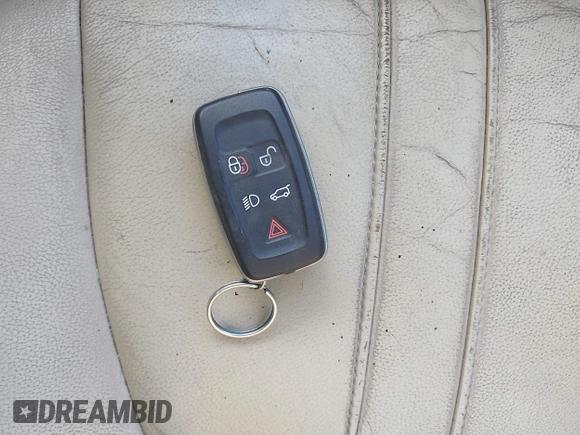 2011 Land Rover LR4 with VIN SALAB2D43BA569325, listed as a IAAI auction lot 42121014 with 166,761 mi miles and . Bid and sale history available at DreamBid. Image 11.