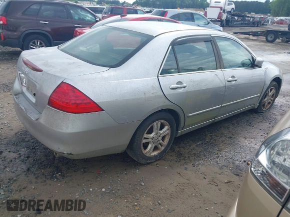 2007 Honda Accord EX с VIN 1HGCM56727A175410, выставлен на аукционе IAAI как лот 42195867 с пробегом 278 960 миль миль и . История ставок и продаж доступна на DreamBid. Изображение 4.