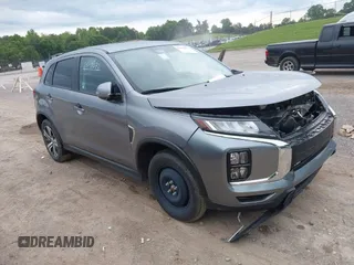2023 Mitsubishi Outlander ES z VIN JA4ARUAU1PU004915, wystawiony jako IAAI lot #42202951 z przebiegiem 33 239 mil mil oraz . Historia ofert i sprzedaży dostępna na DreamBid. Obrazek 1.
