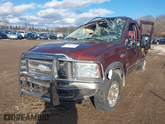 2005 Ford F-250 XL z VIN 1FTSW21P35EC94860, wystawiony jako IAAI lot #41299995 z przebiegiem 241 990 mil mil oraz . Historia ofert i sprzedaży dostępna na DreamBid. Obrazek 2.