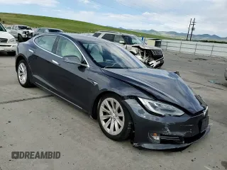 2017 Tesla Model S 100D z VIN 5YJSA1E25HF187898, wystawiony jako Copart lot #60829025 z przebiegiem 82 823 mil mil oraz Szkoda całkowita • Salvage title. Historia ofert i sprzedaży dostępna na DreamBid. Obrazek 14.