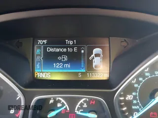 2015 Ford Escape Titanium z VIN 1FMCU9J99FUC75852, wystawiony jako IAAI lot #42171467 z przebiegiem 113 322 mil mil oraz . Historia ofert i sprzedaży dostępna na DreamBid. Obrazek 15.
