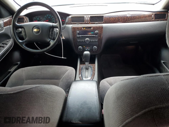 2014 Chevrolet Impala LT z VIN 2G1WB5E38E1100467, wystawiony jako Copart lot #53897325 z przebiegiem 151 914 mil mil oraz Szkoda całkowita • Salvage title. Historia ofert i sprzedaży dostępna na DreamBid. Obrazek 8.