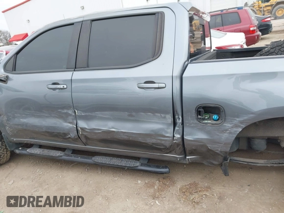 2021 Chevrolet Silverado 1500 RST with VIN 3GCUYEET8MG392513, listed as a IAAI auction lot 41281793 with 65,075 mi miles. Bid and sale history available at carsss.com. Image 15.