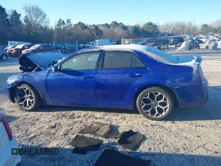 2018 Chrysler 300 with VIN 2C3CCABG0JH227386, listed as a IAAI auction lot 41185542 with 97,121 mi miles. Bid and sale history available at carsss.com. Image 15.