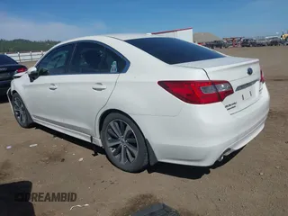 2015 Subaru Legacy 2.5i Limited with VIN 4S3BNAL66F3011270, listed as a IAAI auction lot 42047227 with 172,473 mi miles. Bid and sale history available at carsss.com. Image 3.
