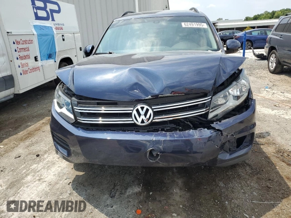 2016 Volkswagen Tiguan S с VIN WVGAV7AX7GW606280, выставлен на аукционе Copart как лот 62491995 с пробегом 69 838 миль миль и Списание • Salvage title. История ставок и продаж доступна на DreamBid. Изображение 5.