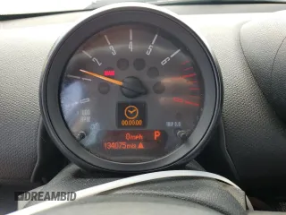 2015 MINI Countryman S z VIN WMWZC3C53FWT05941, wystawiony jako Copart lot #62641535 z przebiegiem 134 075 mil mil oraz Czysty tytuł • Clean title. Historia ofert i sprzedaży dostępna na DreamBid. Obrazek 9.