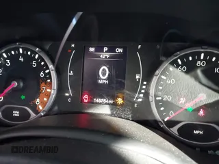 2016 Jeep Renegade Latitude z VIN ZACCJABT0GPE14956, wystawiony jako IAAI lot #41238249 z przebiegiem 145 764 mil mil oraz . Historia ofert i sprzedaży dostępna na DreamBid. Obrazek 7.