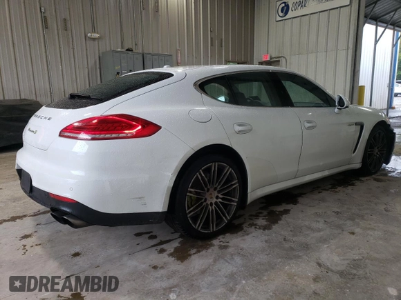 2014 Porsche Panamera S E-Hybrid with VIN WP0AD2A76EL044901, listed as a Copart auction lot 72330484 with 109,891 mi miles and Salvage title. Bid and sale history available at DreamBid. Image 3.