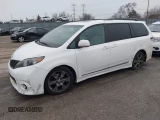 2011 Toyota Sienna SE with VIN 5TDXK3DC0BS122811, listed as a IAAI auction lot 41491159 with 337,201 mi miles and . Bid and sale history available at DreamBid. Image 17.