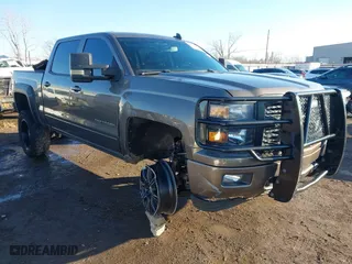 2015 Chevrolet Silverado 1500 LT with VIN 3GCUKREC9FG322269, listed as a IAAI auction lot 41298687 with 147,336 mi miles. Bid and sale history available at carsss.com. Image 1.