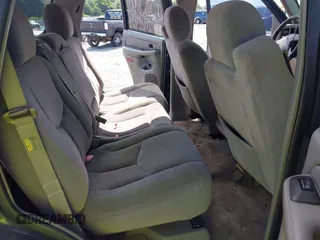 2004 Chevrolet Tahoe LT with VIN 1GNEC13Z04R103506, listed as a IAAI auction lot 42512048 with 197,840 mi miles and . Bid and sale history available at DreamBid. Image 8.