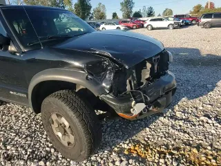 2000 Chevrolet Blazer LS with VIN 1GNCT18WXYK265020, listed as a Copart auction lot 72423834 with 139,365 mi miles and Clean Title. Bid and sale history available at carsss.com. Image 11.