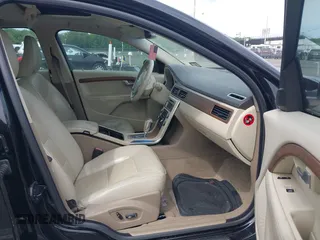 2010 Volvo S80 I6 z VIN YV1960AS7A1114315, wystawiony jako IAAI lot #42360686 z przebiegiem 131 452 mil mil oraz . Historia ofert i sprzedaży dostępna na DreamBid. Obrazek 5.