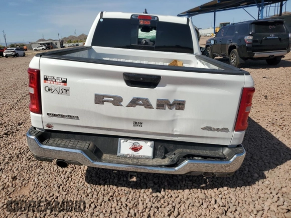 2025 Ram 1500 Big Horn z VIN 1C6SRFFP8SN656238, wystawiony jako Copart lot #51521185 z przebiegiem 1 776 mil mil oraz Szkoda całkowita • Salvage title. Historia ofert i sprzedaży dostępna na DreamBid. Obrazek 6.