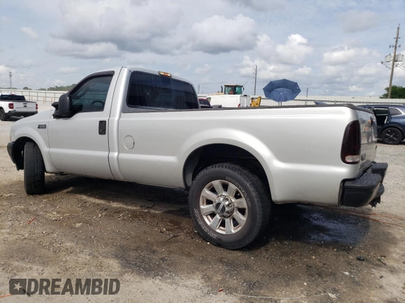 2004 Ford F-250 XL z VIN 1FTNF20L04EA69791, wystawiony jako Copart lot #54424805 z przebiegiem 257 994 mil mil oraz Szkoda całkowita • Salvage title. Historia ofert i sprzedaży dostępna na DreamBid. Obrazek 2.
