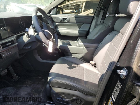 2025 Hyundai Santa Fe Calligraphy z VIN 5NMP5DGL0SH089577, wystawiony jako Copart lot #51006365 z przebiegiem 2 907 mil mil oraz Szkoda całkowita • Salvage title. Historia ofert i sprzedaży dostępna na DreamBid. Obrazek 7.