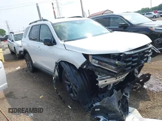 2025 Honda Pilot Sport with VIN 5FNYG1H38SB028426, listed as a IAAI auction lot 42474119 with 3,134 mi miles and . Bid and sale history available at DreamBid. Image 1.