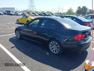 2011 BMW 3 Series 328i with VIN WBAPH7G50BNM56021, listed as a IAAI auction lot 42006563 with 178,919 mi miles. Bid and sale history available at carsss.com. Image 3.