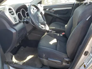 2010 Pontiac Vibe w/1SB with VIN 5Y2SP6E09AZ406744, listed as a Copart auction lot 73111894 with 82,019 mi miles and Salvage Title. Bid and sale history available at carsss.com. Image 7.