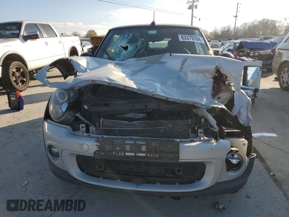 2013 MINI Convertible z VIN WMWZN3C59DT266152, wystawiony jako Copart lot #83379704 z przebiegiem 88 272 mil mil oraz Szkoda całkowita • Salvage title. Historia ofert i sprzedaży dostępna na DreamBid. Obrazek 5.