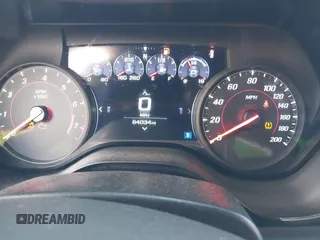 2019 Chevrolet Camaro 1SS z VIN 1G1FF1R74K0135606, wystawiony jako IAAI lot #41175313 z przebiegiem 64 034 mil mil oraz . Historia ofert i sprzedaży dostępna na DreamBid. Obrazek 7.