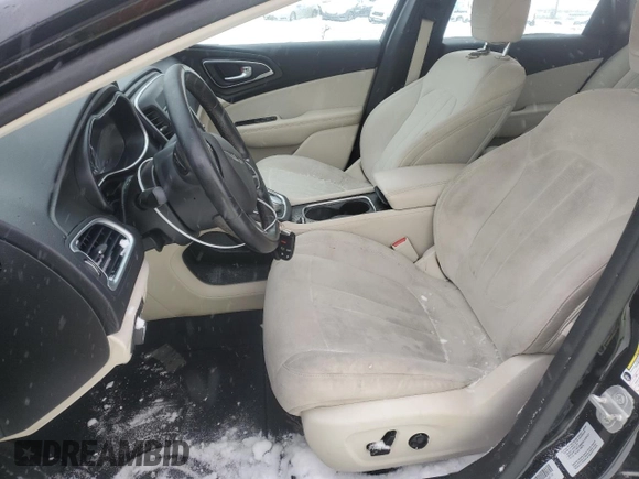 2015 Chrysler 200 Limited z VIN 1C3CCCAB2FN527267, wystawiony jako Copart lot #58697625 z przebiegiem 142 170 mil mil oraz Szkoda całkowita • Salvage title. Historia ofert i sprzedaży dostępna na DreamBid. Obrazek 7.