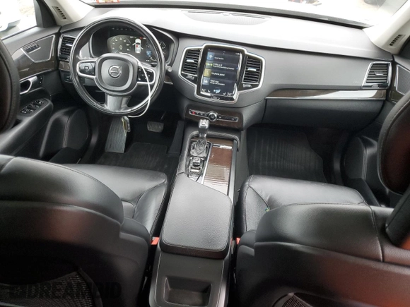 2018 Volvo XC90 Momentum with VIN YV4102XK6J1323064, listed as a Copart auction lot 80580774 with 208,422 mi miles and Clean Title. Bid and sale history available at carsss.com. Image 8.