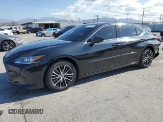2023 Lexus ES 300h z VIN 58ADA1C1XPU030302, wystawiony jako Copart lot #44734325 z przebiegiem 62 057 mil mil oraz Szkoda całkowita • Salvage title. Historia ofert i sprzedaży dostępna na DreamBid. Obrazek 1.
