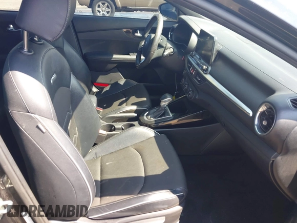 2021 Kia Forte GT-Line with VIN 3KPF34AD7ME281768, listed as a IAAI auction lot 42227522 with 50,645 mi miles and . Bid and sale history available at DreamBid. Image 5.