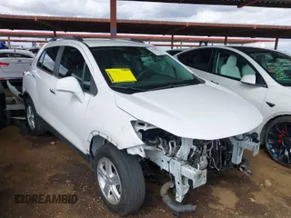 2020 Chevrolet Trax LT with VIN 3GNCJLSB4LL171777, listed as a IAAI auction lot 41789393 with 39,130 mi miles. Bid and sale history available at carsss.com. Image 1.