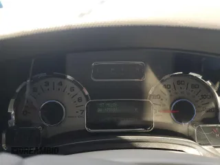 2010 Ford Expedition Limited с VIN 1FMJU1K57AEA34671, выставлен на аукционе Copart как лот 50102085 с пробегом 179 181 миль миль и Списание • Salvage title. История ставок и продаж доступна на DreamBid. Изображение 9.