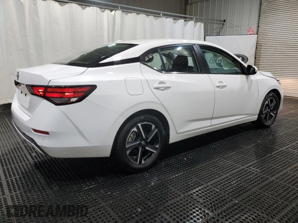 2025 Nissan Sentra SV z VIN 3N1AB8CVXSY255562, wystawiony jako Copart lot #59797455 z przebiegiem 18 544 mil mil oraz Czysty tytuł • Clean title. Historia ofert i sprzedaży dostępna na DreamBid. Obrazek 3.