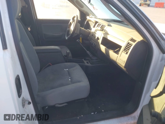 2008 Dodge Dakota ST with VIN 1D7HW22K38S590910, listed as a IAAI auction lot 41469847 with 189,102 mi miles. Bid and sale history available at carsss.com. Image 5.