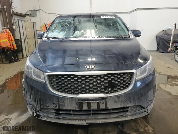 2016 Kia Sedona LX with VIN KNDMB5C13G6087994, listed as a Copart auction lot 45495404 with 205,559 mi miles and Salvage Title. Bid and sale history available at carsss.com. Image 5.