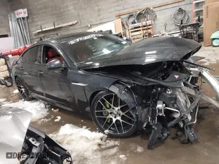2014 BMW 6 Series 650i xDrive with VIN WBA6B4C56ED760482, listed as a IAAI auction lot 41384990 with 64,863 mi miles. Bid and sale history available at carsss.com. Image 1.