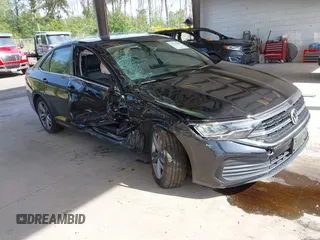 2022 Volkswagen Jetta SE with VIN 3VWEM7BU5NM008700, listed as a IAAI auction lot 42325468 with 26,566 mi miles and . Bid and sale history available at DreamBid. Image 1.