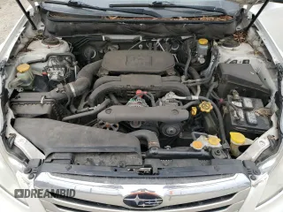 2011 Subaru Outback 2.5i z VIN 4S4BRBAC9B3432523, wystawiony jako Copart lot #56997635 z przebiegiem 148 258 mil mil oraz Czysty tytuł • Clean title. Historia ofert i sprzedaży dostępna na DreamBid. Obrazek 12.