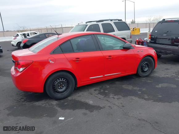 2014 Chevrolet Cruze LS with VIN 1G1PA5SG1E7182561, listed as a IAAI auction lot 41818810 with 162,415 mi miles. Bid and sale history available at carsss.com. Image 4.