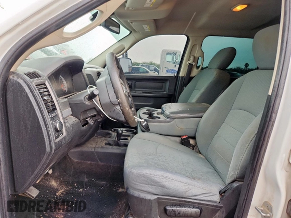 2013 Ram 2500 Tradesman z VIN 3C6UR5CL3DG558069, wystawiony jako Copart lot #58014745 z przebiegiem 257 287 mil mil oraz Szkoda całkowita • Salvage title. Historia ofert i sprzedaży dostępna na DreamBid. Obrazek 7.