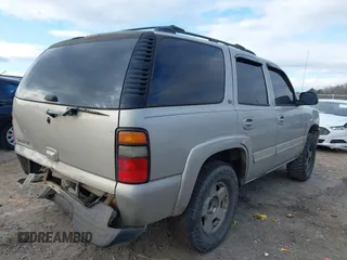 2006 Chevrolet Tahoe Z71 with VIN 1GNEK13Z66R107047, listed as a IAAI auction lot 41233093 with 272,734 mi miles. Bid and sale history available at carsss.com. Image 4.