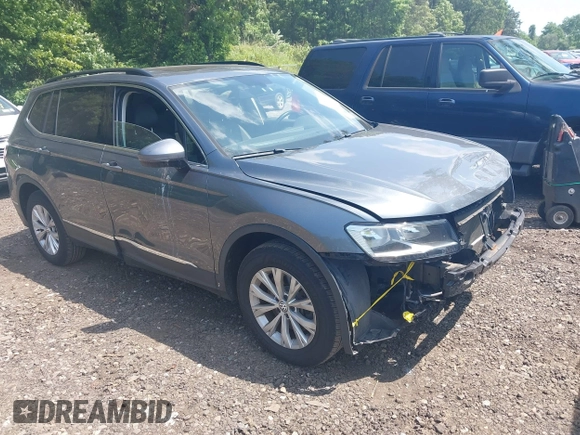 2018 Volkswagen Tiguan SEL with VIN 3VV2B7AX8JM068960, listed as a IAAI auction lot 42528062 with 84,644 mi miles and . Bid and sale history available at DreamBid. Image 1.