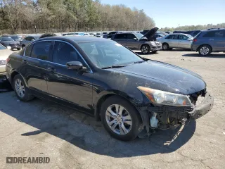 2011 Honda Accord Sdn SE with VIN 1HGCP2F63BA137481, listed as a Copart auction lot 50040065 with 117,885 mi miles and Salvage Title. Bid and sale history available at carsss.com. Image 4.