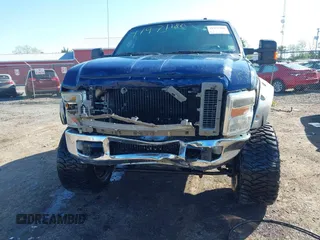 2010 Ford Super Duty F-250 SRW XL with VIN 1FTSW2BR9AEA51970, listed as a IAAI auction lot 41971180 with 293,691 mi miles. Bid and sale history available at carsss.com. Image 6.