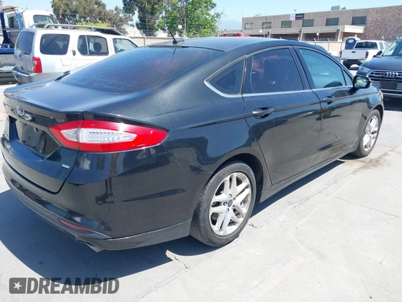2013 Ford Fusion SE with VIN 3FA6P0H76DR312052, listed as a IAAI auction lot 42088821 with 135,761 mi miles. Bid and sale history available at carsss.com. Image 4.