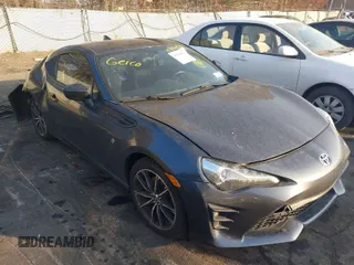 2017 Toyota 86 with VIN JF1ZNAA10H8704272, listed as a IAAI auction lot 41346079 with 41,794 mi miles. Bid and sale history available at carsss.com. Image 1.
